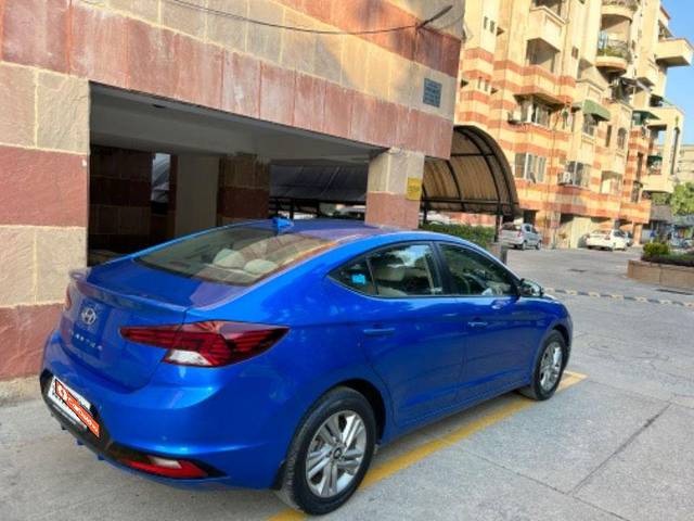 https://images10.gaadi.com/usedcar_image/3619968/original/processed_bd6943a0-0b38-4167-88c3-ee24c847b686.jpeg?imwidth=6402