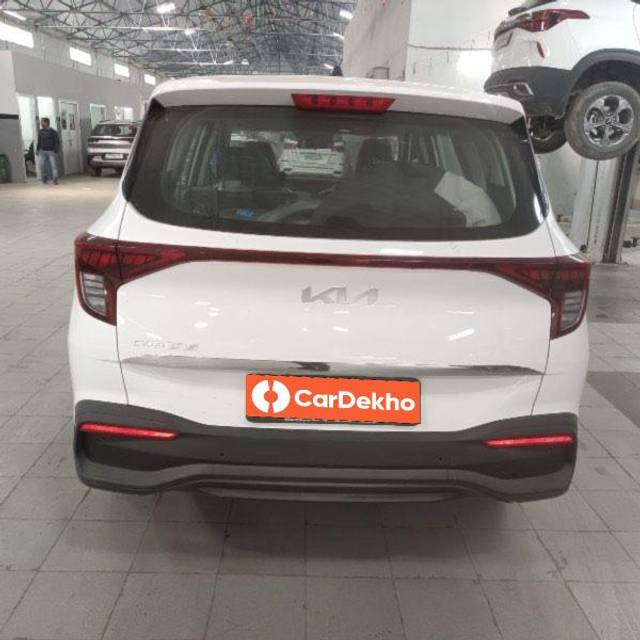 https://images10.gaadi.com/usedcar_image/3620122/original/processed_8a28df90-6edf-4a8a-86ba-0ffcf080207b.jpeg?imwidth=6401