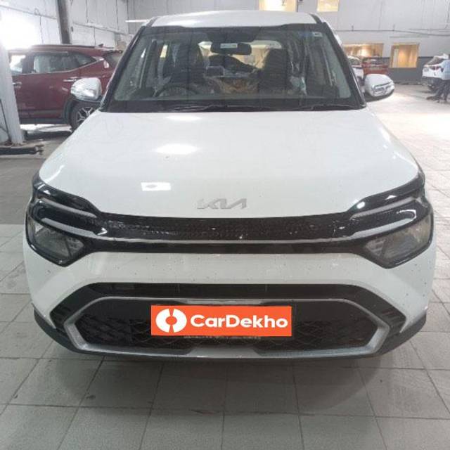 https://images10.gaadi.com/usedcar_image/3620122/original/processed_b6d97328-ef43-40db-89a9-7aef1bec0225.jpeg?imwidth=6400