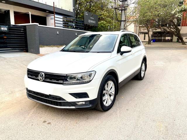 https://images10.gaadi.com/usedcar_image/3620154/original/processed_66f14addda857f66f2cd3eea34c74bef.jpg?imwidth=6402