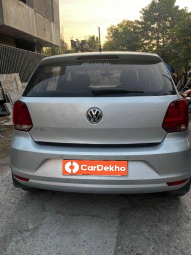 https://images10.gaadi.com/usedcar_image/3620205/original/processed_b1b06c41-20b9-40c3-9274-dc198bb3bd5d.jpeg?imwidth=6402