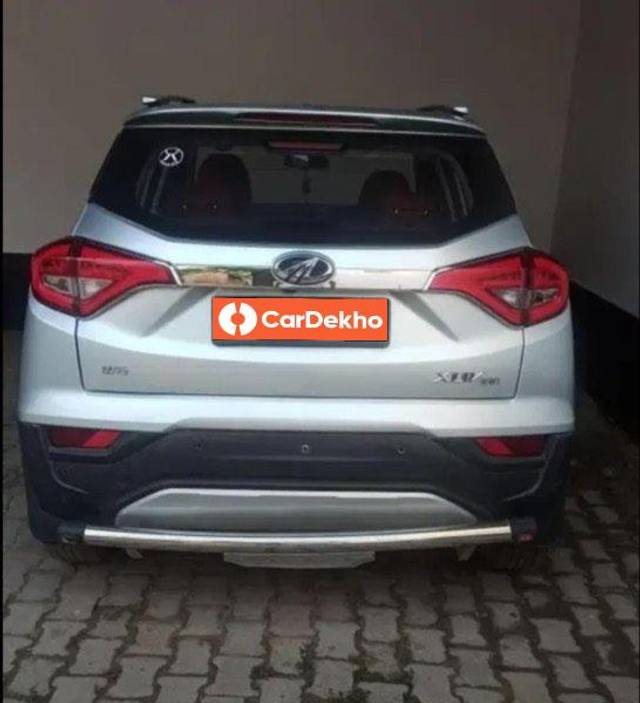https://images10.gaadi.com/usedcar_image/3620208/original/processed_86f861b6-1631-4061-b78a-cbb767911b40.jpeg?imwidth=6401