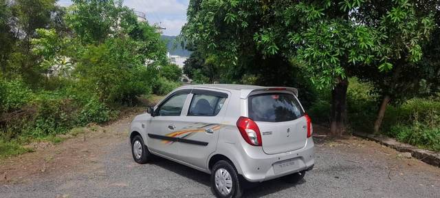 https://images10.gaadi.com/usedcar_image/3620215/original/processed_fe3ecc22-d2de-4f74-bc4b-dbdbb66a8004.jpg?imwidth=6402