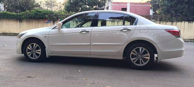 https://images10.gaadi.com/usedcar_image/3620253/original/processed_img2890793__used_car_2890793_1697270446.jpg?imwidth=6402