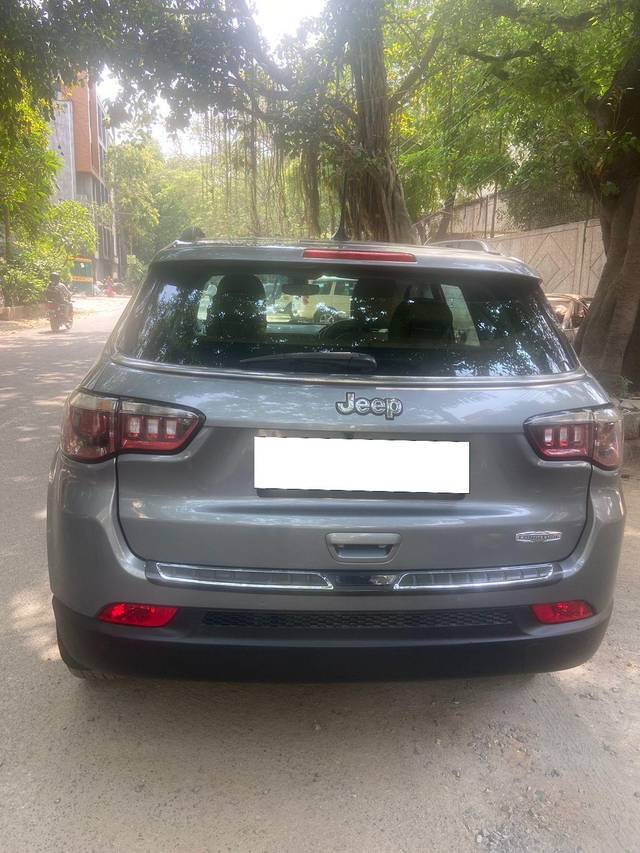 https://images10.gaadi.com/usedcar_image/3620287/original/processed_processed_img2890804__usedcar_photo_2023_07_23_12_42_02_3511697271647_1697271664.jpg?imwidth=6401