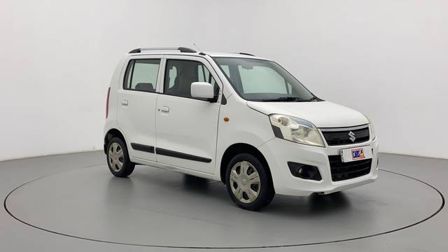 https://images10.gaadi.com/usedcar_image/3620367/original/53bbc730-46ce-40ae-bf91-0e5444baa907__42.jpg?imwidth=6400