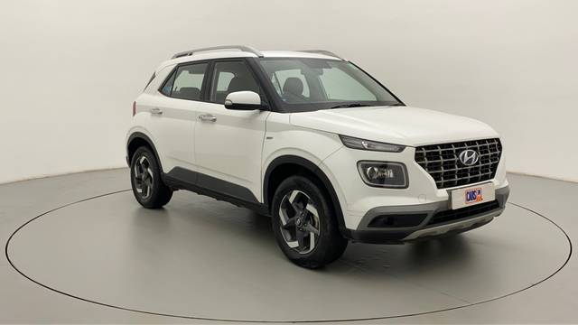https://images10.gaadi.com/usedcar_image/3620449/original/bf25305f-9c22-4b68-92ef-d2fb4f2b2ee5__43.jpg?imwidth=6400