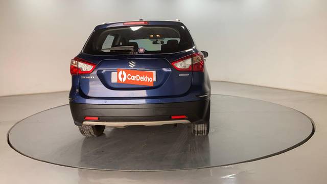 https://images10.gaadi.com/usedcar_image/3620525/original/processed_img2890939__usedcar_s2_276591697276631_1697276648.jpg?imwidth=6402