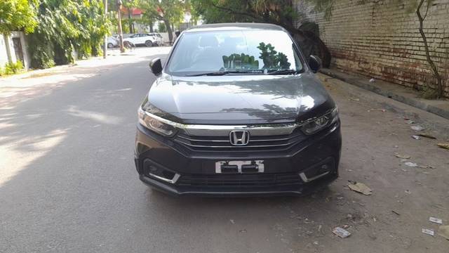 https://images10.gaadi.com/usedcar_image/3620559/original/07__VCC_IMG_1696669849643_1800571_94_1696670144.jpg?imwidth=6401