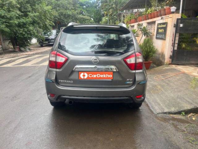 https://images10.gaadi.com/usedcar_image/3620631/original/processed_944e4166-456b-4f92-9eb3-944ac534bed1.jpeg?imwidth=6401