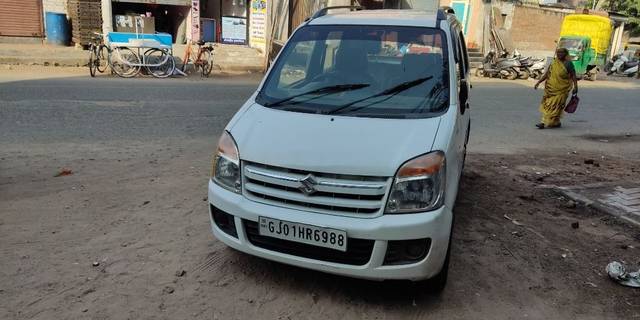 https://images10.gaadi.com/usedcar_image/3620684/original/07__VCC_IMG_1696674055174_1800642_94_1696674300.jpg?imwidth=6400