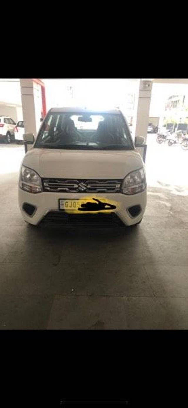 https://images10.gaadi.com/usedcar_image/3621009/original/processed_0b8222d6-d0a6-4442-bd99-608b8fbaf2c5.png?imwidth=6400