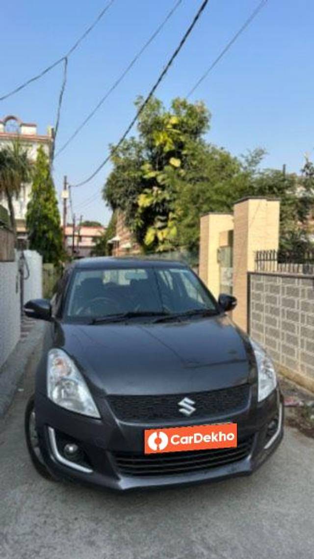 https://images10.gaadi.com/usedcar_image/3621033/original/processed_60593ce0-c335-4698-96b7-08d2cd630c9e.jpeg?imwidth=6400