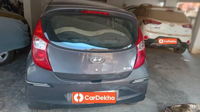 https://images10.gaadi.com/usedcar_image/3621409/original/processed_584a5028-5bb4-4d55-be88-efe7de6170ee.jpg?imwidth=6400