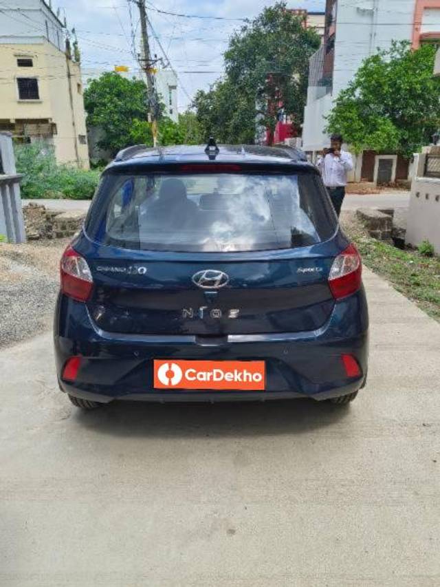 https://images10.gaadi.com/usedcar_image/3621440/original/processed_ee30e78a-de00-4da0-8604-c843fd951812.jpg?imwidth=6401