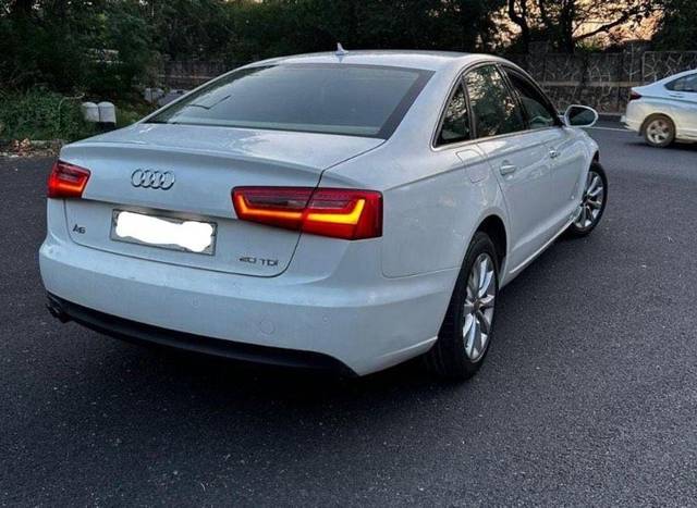 https://images10.gaadi.com/usedcar_image/3621604/original/processed_7ea60532-1563-46de-9a78-b67bc94d3434.JPG?imwidth=6401