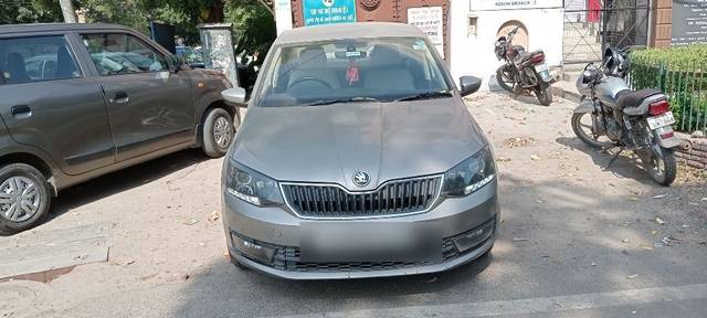 https://images10.gaadi.com/usedcar_image/3621615/original/08__VCC_1800907_94_1696743195.jpg?imwidth=6400