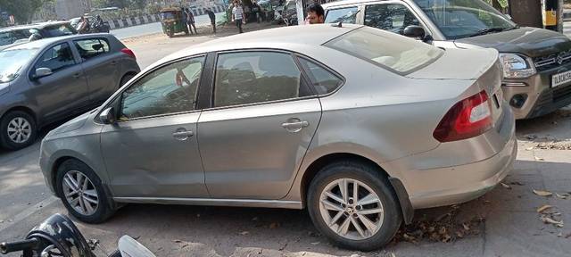 https://images10.gaadi.com/usedcar_image/3621615/original/08__VCC_IMG_1696740229942_1800907_95_1696740547.jpg?imwidth=6402