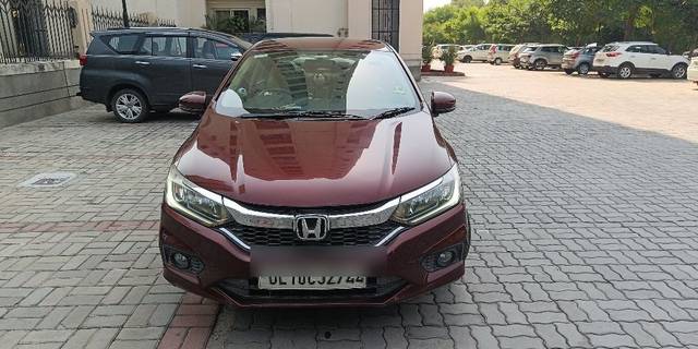 https://images10.gaadi.com/usedcar_image/3621640/original/08__VCC_1800938_94_1696744404.jpg?imwidth=6400