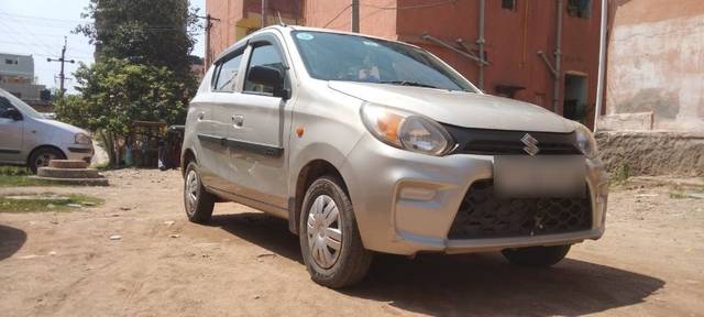 https://images10.gaadi.com/usedcar_image/3621642/original/08__VCC_1800948_116_1696746221.jpg?imwidth=6400