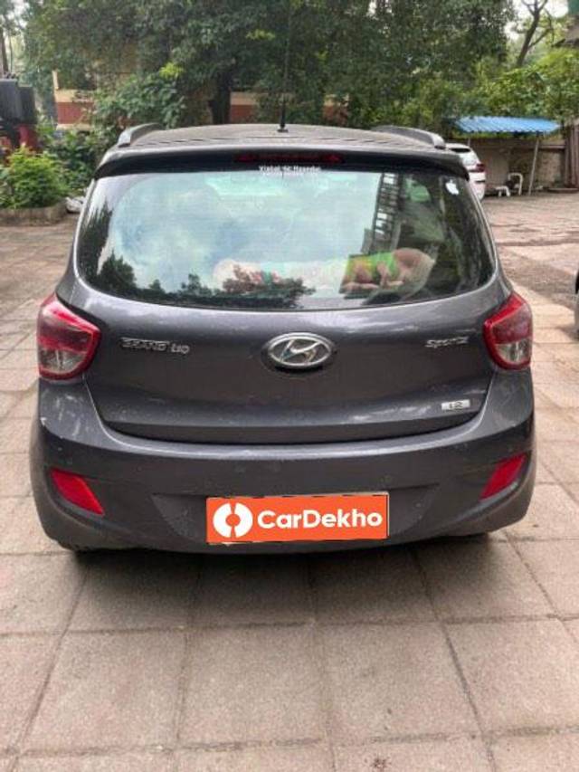 https://images10.gaadi.com/usedcar_image/3621649/original/processed_6199c6ac-99d5-4e84-9ca3-1671bb87cc72.jpeg?imwidth=6402