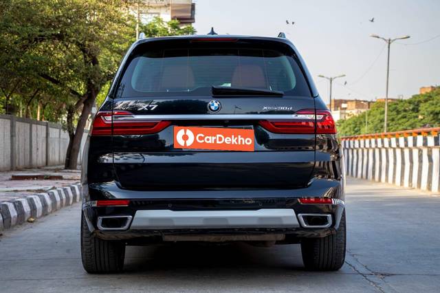https://images10.gaadi.com/usedcar_image/3621652/original/processed_img2891406__used_car_2891406_1697351933.jpg?imwidth=6401