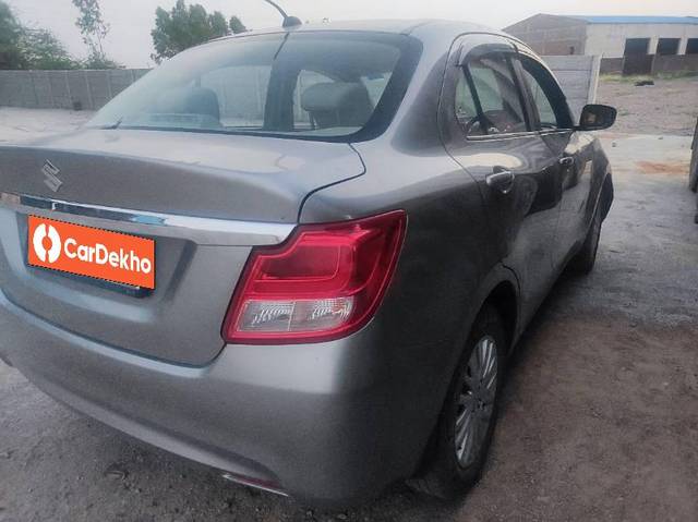 https://images10.gaadi.com/usedcar_image/3621756/original/processed_79077165-3029-4067-9afb-ed8391901348.jpg?imwidth=6401