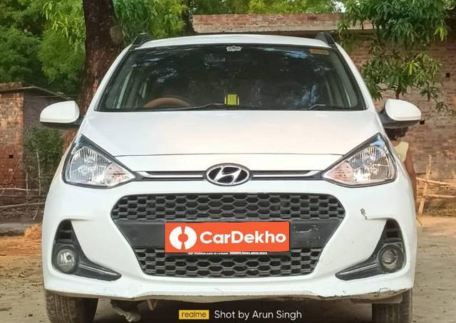 https://images10.gaadi.com/usedcar_image/3622066/original/processed_20ae1788-9eb1-4406-ac16-24afbdb62ad1.jpg?imwidth=6400