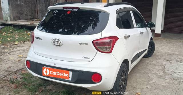 https://images10.gaadi.com/usedcar_image/3622066/original/processed_c510c23c-be32-49ee-9179-483456678a56.jpg?imwidth=6401