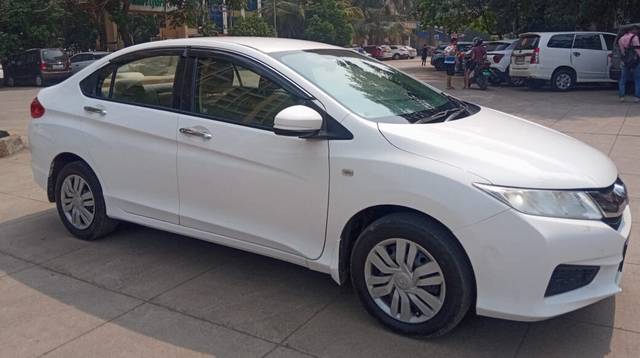 https://images10.gaadi.com/usedcar_image/3622127/original/img3622127__zz1_crop_img_652f733b94b5f_1697608507.jpg?imwidth=6400