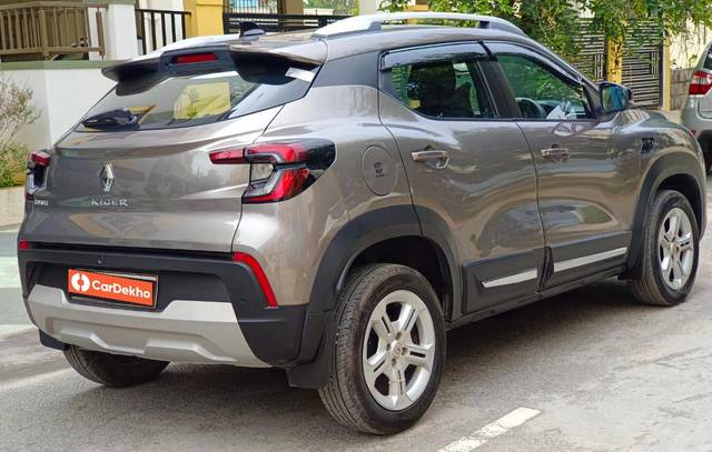 https://images10.gaadi.com/usedcar_image/3622206/original/processed_img2891675__usedcar_whatsappimage2023_10_16at12744pm_2891675_1697444371.jpeg?imwidth=6402