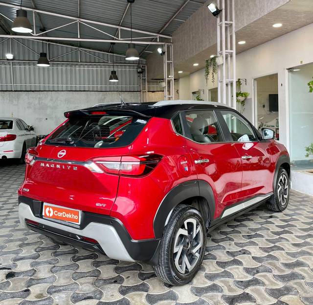 https://images10.gaadi.com/usedcar_image/3622214/original/processed_img2891678__used_car_2891678_1697367360.jpg?imwidth=6402