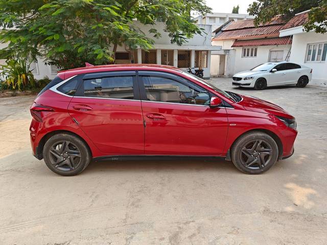 https://images10.gaadi.com/usedcar_image/3622560/original/processed_img2891855__usedcar_75995846_f34c_4fbd_ac16_04aa096633e6_56971697379038_1697379068.jpeg?imwidth=6401
