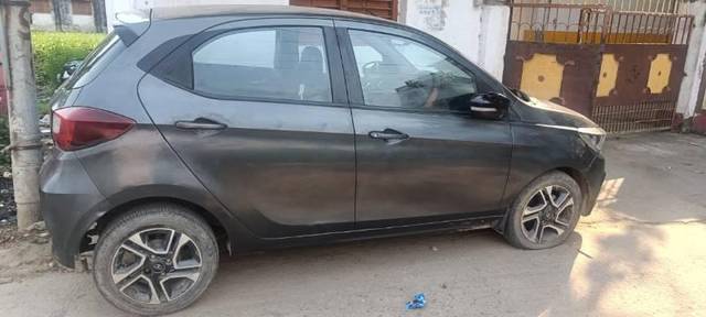 https://images10.gaadi.com/usedcar_image/3622685/original/processed_c66d8bc4-2079-4046-b442-754c796a7339.jpeg?imwidth=6401