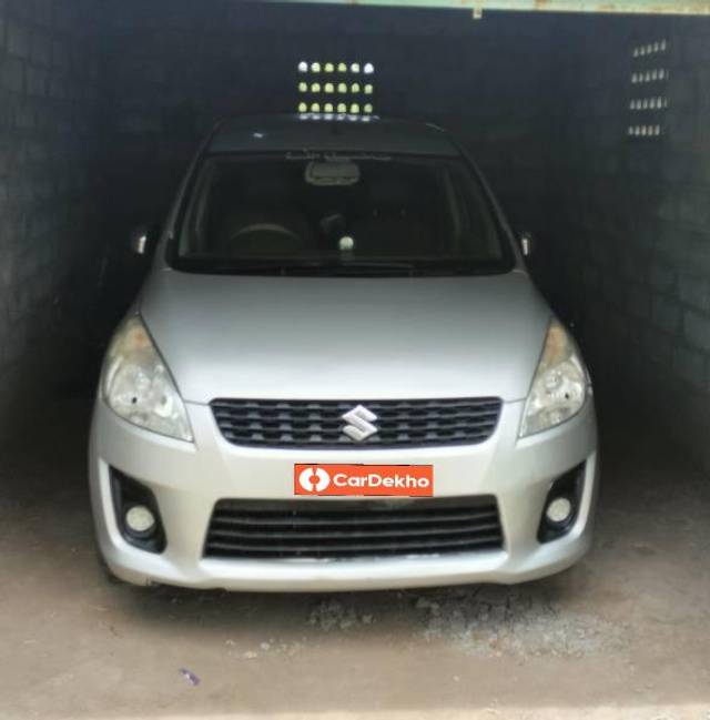 https://images10.gaadi.com/usedcar_image/3622842/original/processed_d5010fcf-0d02-4633-9455-d66c0809d19b.jpg?imwidth=6402