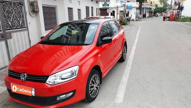 https://images10.gaadi.com/usedcar_image/3622907/original/processed_a2201020-5e86-4b3b-80f9-4f3f727bdd04.jpg?imwidth=6400
