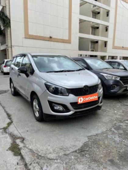 Mahindra Marazzo M2 8Str BSIV Mahindra Marazzo M2 8Str BSIV
