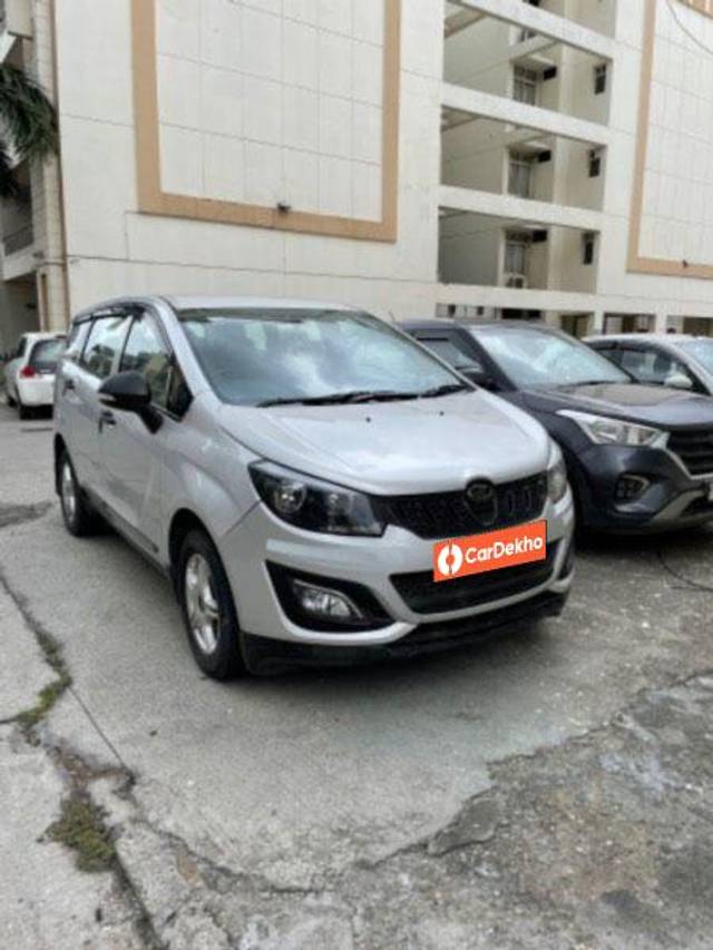 https://images10.gaadi.com/usedcar_image/3623141/original/processed_c80f562c-af2e-44af-91c4-8baf856c345c.jpeg?imwidth=6400