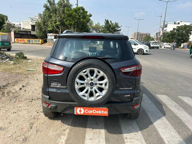 https://images10.gaadi.com/usedcar_image/3623147/original/processed_img2891951__used_car_2891951_1697434865.jpg?imwidth=6402