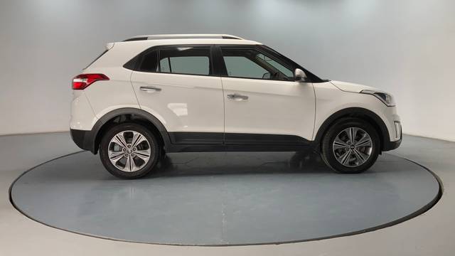 https://images10.gaadi.com/usedcar_image/3623258/original/img2892002__usedcar_c3_276591697438697_1697438704.jpg?imwidth=6401