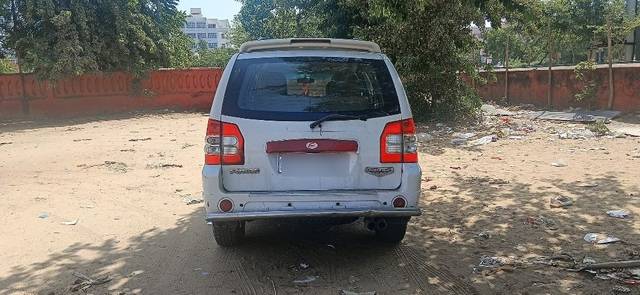 https://images10.gaadi.com/usedcar_image/3623308/original/09__VCC_1801499_96_1696834133.jpg?imwidth=6402