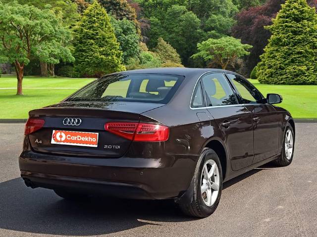 https://images10.gaadi.com/usedcar_image/3623371/original/processed_img2892066__used_car_2892066_1697443157.jpg?imwidth=6402