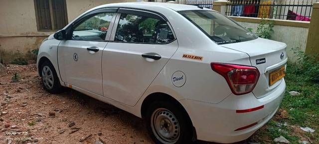 https://images10.gaadi.com/usedcar_image/3623490/original/processed_512f717b-87fd-4009-82f4-515966240a32.jpg?imwidth=6400