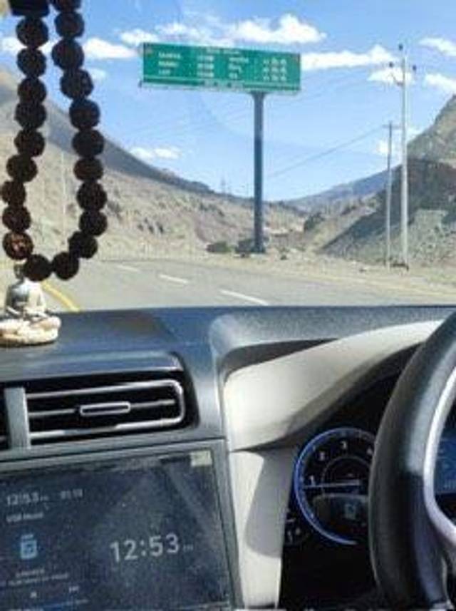 https://images10.gaadi.com/usedcar_image/3623568/original/processed_833b9eb2-71b1-4db6-9bad-3b9592275287.jpeg?imwidth=6402