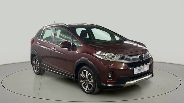 https://images10.gaadi.com/usedcar_image/3623610/original/slot__1-7-Exterior-10053854739-ce3a44091b024cad848e8f2ec4890a07-Exterior-7.jpg?imwidth=6400