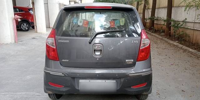 https://images10.gaadi.com/usedcar_image/3623787/original/09__VCC_1801652_96_1696849782.jpg?imwidth=6402