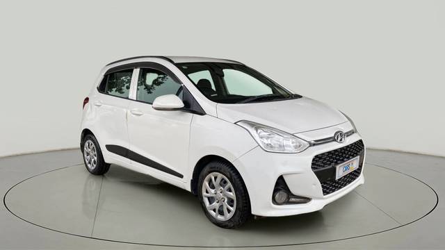 https://images10.gaadi.com/usedcar_image/3623929/original/slot__1-7-Exterior-14465957785-a70ff23d3fc04614ac8945dcbf8af342-Exterior-7.jpg?imwidth=6400