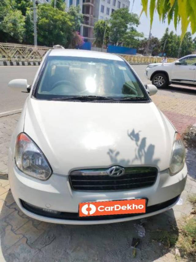 https://images10.gaadi.com/usedcar_image/3624010/original/processed_3401461e-ee47-41f1-9608-1116364e540d.jpg?imwidth=6400