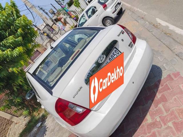 https://images10.gaadi.com/usedcar_image/3624010/original/processed_a3834c5c-07c1-47c9-8480-b54d1c6f462a.jpg?imwidth=6402