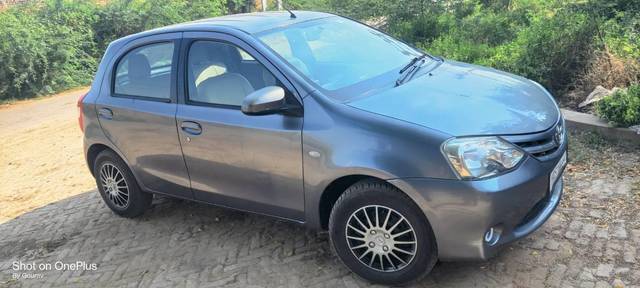 https://images10.gaadi.com/usedcar_image/3624171/original/processed_b1ed70f0-baff-4e15-9e2d-d079c028c6d7.jpg?imwidth=6400